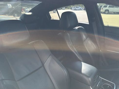 Used 2016 Dodge Charger R/T w/ Plus Group RWD image 86