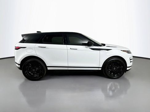 Used 2026 Land Rover Range Rover Evoque Dynamic SE AWD/4WD image 4