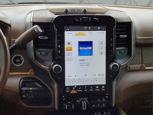 Used 2023 RAM 3500 Limited image 10