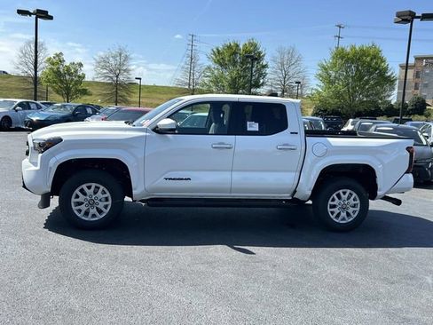 New 2026 Toyota Tacoma SR5 AWD/4WD image 7