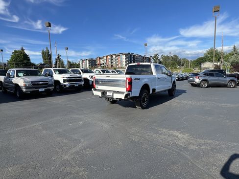 Used 2023 Ford F350 Platinum AWD/4WD image 6