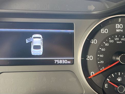 Used 2023 Kia Forte GT-Line image 12