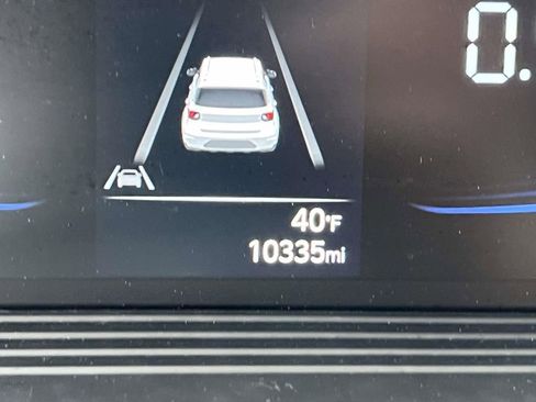 Certified 2023 Hyundai Venue SE FWD image 25