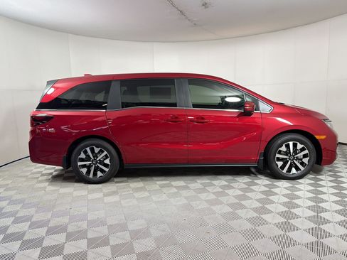 New 2026 Honda Odyssey EX-L image 8