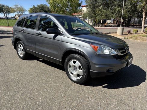 Used 2010 Honda CR-V LX image 4