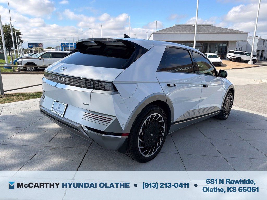 Certified 2024 Hyundai Ioniq 5 Limited AWD/4WD image 16