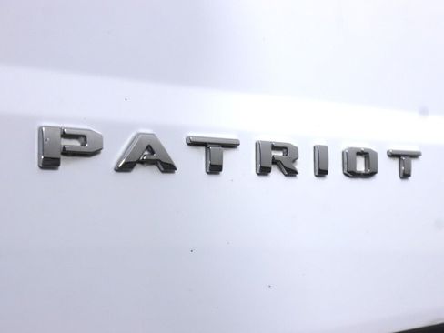 Used 2017 Jeep Patriot Sport AWD/4WD image 25