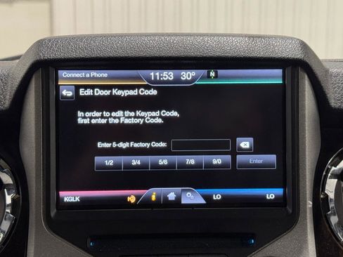 Used 2016 Ford F250 Platinum w/ Platinum Package image 16