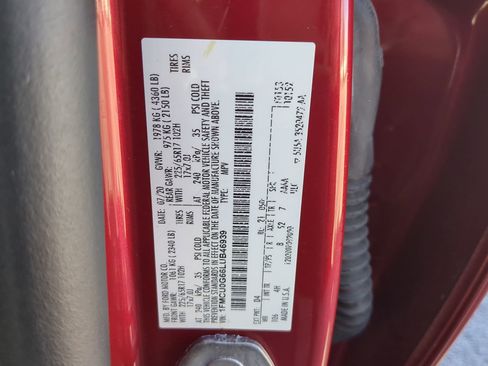 Certified 2020 Ford Escape SE image 28