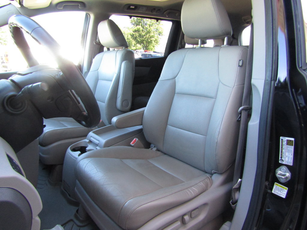 Used 2016 Honda Odyssey Touring Elite image 21