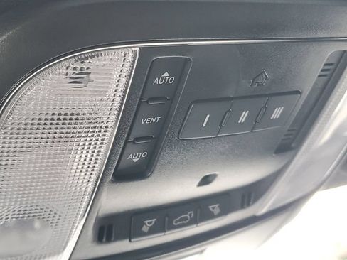 Used 2025 Dodge Durango R/T w/ Blacktop Package AWD/4WD image 31