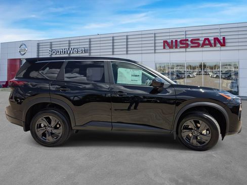 New 2026 Nissan Rogue SV FWD image 4