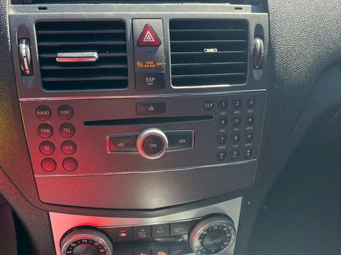 Used 2010 Mercedes-Benz C 300 Sedan image 15