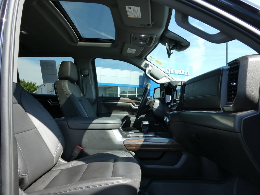 Certified 2024 GMC Sierra 1500 Elevation w/ Elevation Premium Package AWD/4WD image 14