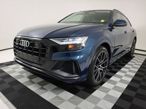 Used 2020 Audi Q8 Prestige w/ Prestige Package AWD/4WD image 1