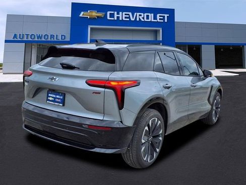 New 2025 Chevrolet Blazer EV RS image 7