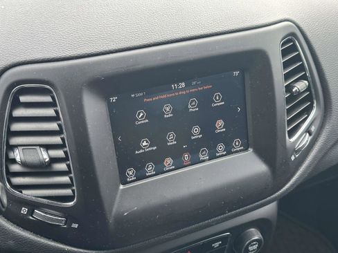 Used 2018 Jeep Compass Latitude w/ Popular Equipment Group image 24