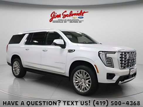 Used 2025 GMC Yukon XL Denali w/ Sun & Power Step Package AWD/4WD image 1