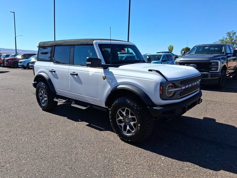 Used 2024 Ford Bronco Badlands AWD/4WD image 7