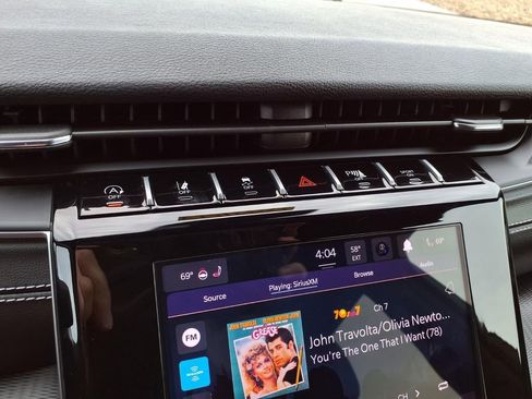 Used 2025 Jeep Grand Cherokee L Laredo w/ Luxury Tech Group I image 10