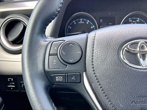Used 2018 Toyota RAV4 XLE FWD image 24