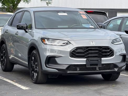 Used 2025 Honda HR-V Sport image 1