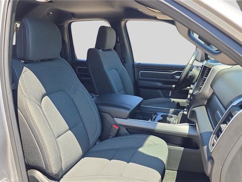 Used 2022 RAM 1500 Big Horn AWD/4WD image 14