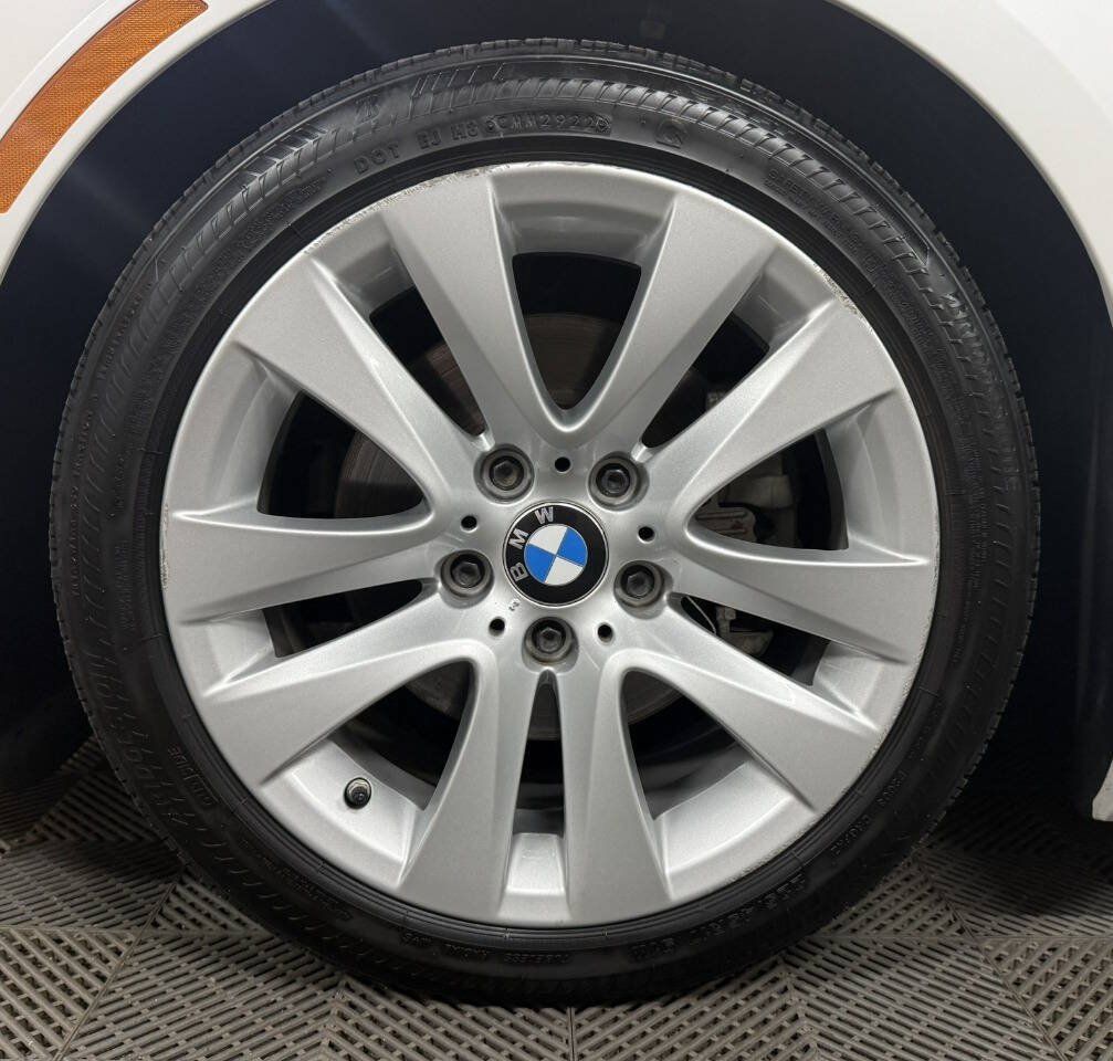 Used 2013 BMW 328i Convertible RWD image 29