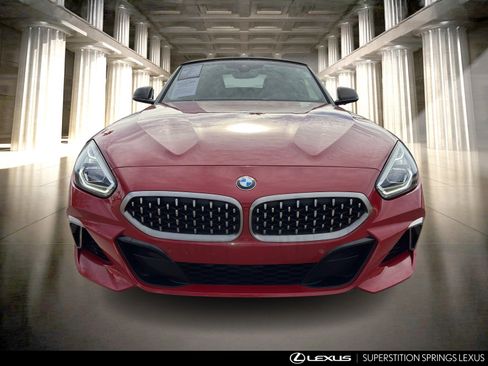 Used 2020 BMW Z4 M40i w/ Premium Package image 9