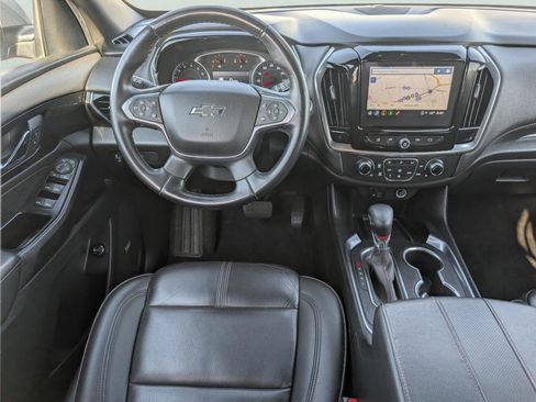 Used 2023 Chevrolet Traverse RS image 30