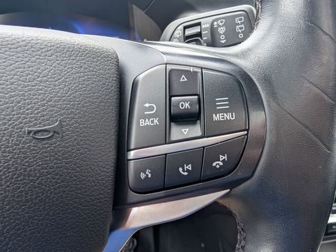 Used 2020 Ford Explorer Platinum w/ Premium Technology Package AWD/4WD image 15