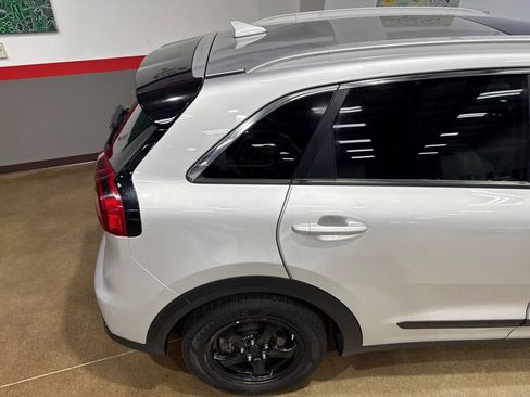Used 2019 Kia Niro EX Premium w/ Sunroof Package FWD image 54