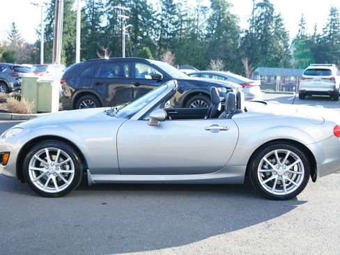 Used 2012 MAZDA MX-5 Miata Grand Touring w/ Premium Pkg image 13