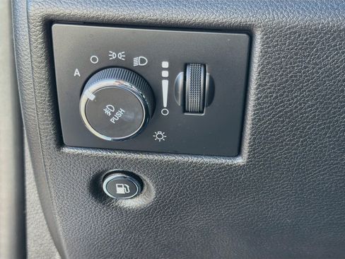 Used 2021 Jeep Grand Cherokee Laredo X AWD/4WD image 33