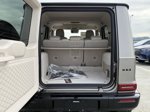 New 2026 Mercedes-Benz G 63 AMG 4MATIC image 12