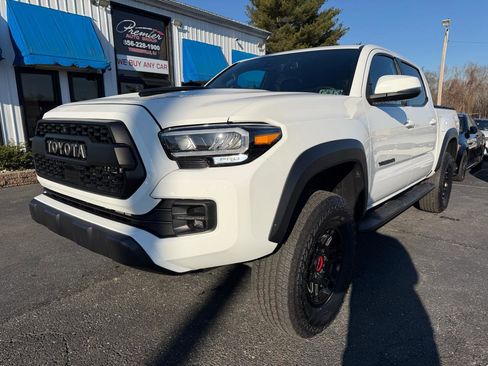 Used 2023 Toyota Tacoma TRD Pro AWD/4WD image 1