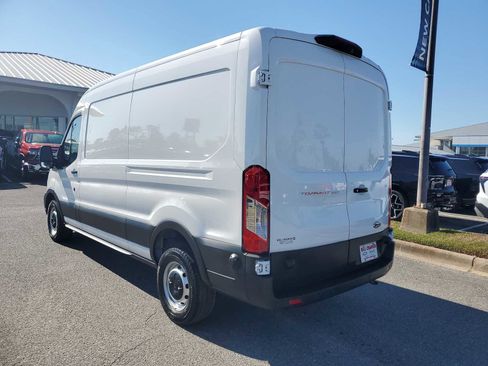 Used 2024 Ford Transit 250 148 Medium Roof w/ Load Area Protection Package image 3