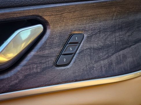 New 2025 Jeep Grand Cherokee Limited w/ Trailer Tow Package image 11