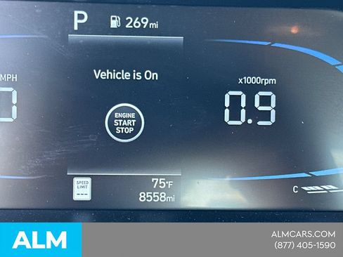 Used 2025 Hyundai Elantra Sport FWD image 30
