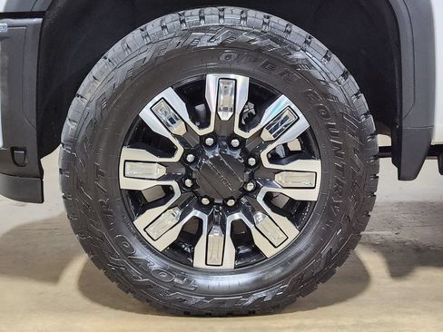 Used 2024 GMC Sierra 2500 Denali w/ Denali Reserve Package AWD/4WD image 29