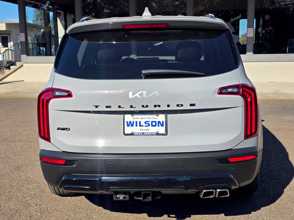 Used 2022 Kia Telluride SX w/ SX Prestige Package AWD/4WD image 9