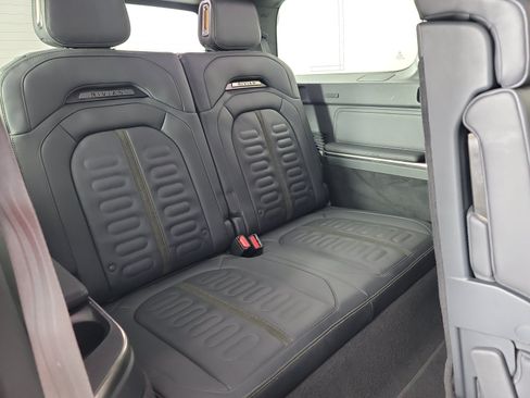 Used 2023 Rivian R1S Adventure AWD/4WD image 25