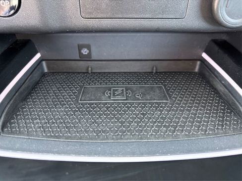 Used 2024 Nissan Rogue SL AWD/4WD image 39