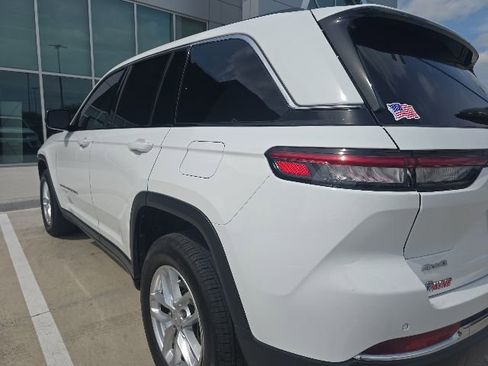 Used 2025 Jeep Grand Cherokee Laredo X AWD/4WD image 1