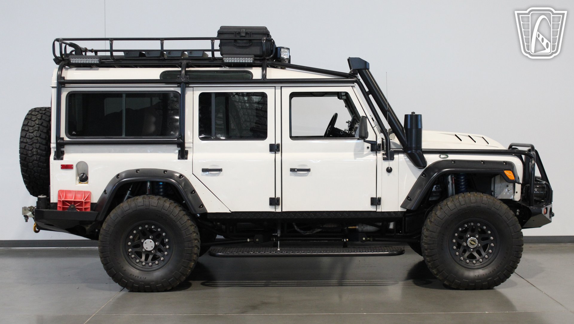Used 1993 Land Rover Defender 110 AWD/4WD image 27