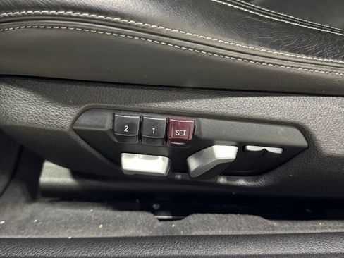 Used 2018 BMW M4 Coupe RWD image 13