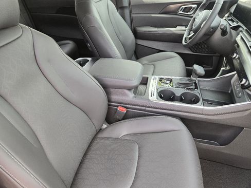 New 2026 Kia Carnival SX image 10
