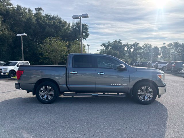 Used 2018 Nissan Titan SV w/ SV Convenience Package RWD image 8