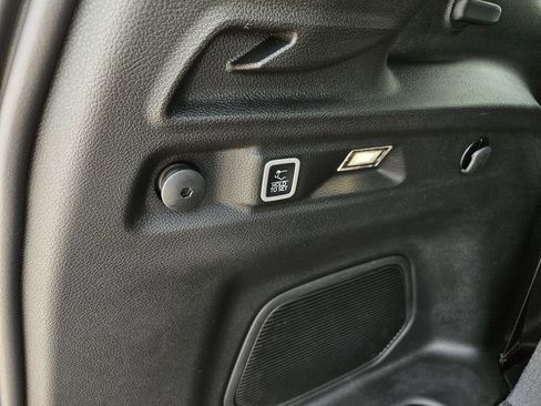 New 2026 Jeep Grand Cherokee L Limited RWD image 10