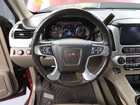 Used 2016 GMC Yukon XL SLT w/ Premium Edition image 27